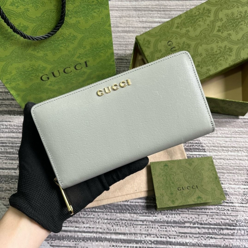 G*u*i wallets & purse